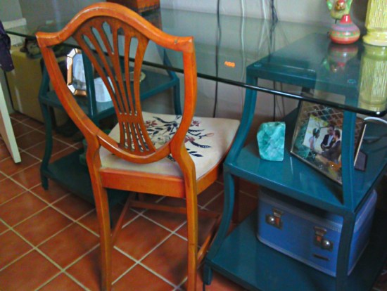 green-blue_desk1
